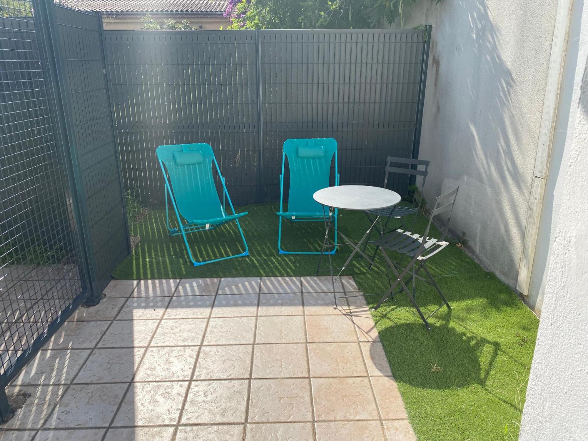 Studio Cosy Wifi Terrasse Chu-Cite Administrative-Primrose Bordeaux Bagian luar foto